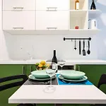 Old Micro-apartments Ζαντάρ