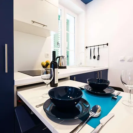 Old Micro-apartments 公寓 *