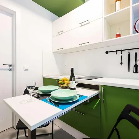 Old Micro-apartments 公寓